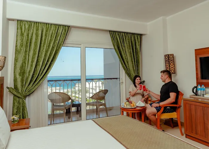 Royal Star - Couples And Families Only אתר נופש הורגהדה