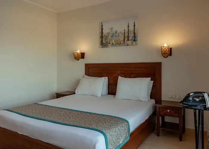 Royal Star - Couples And Families Only אתר נופש 4*