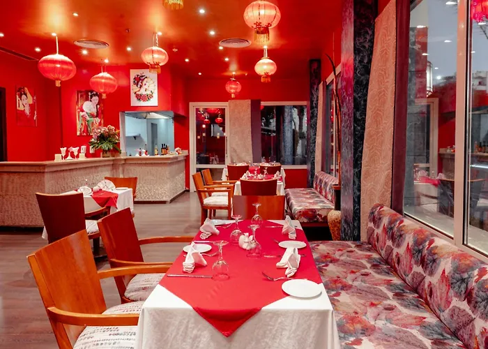 Royal Star - Couples And Families Only 4*