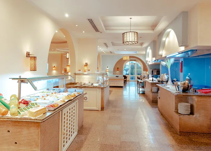 Royal Star - Couples And Families Only 4*