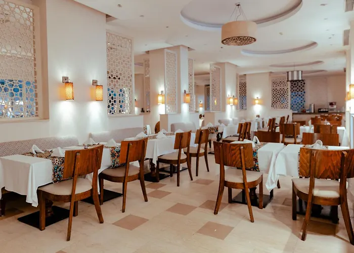 Royal Star - Couples And Families Only אתר נופש 4*